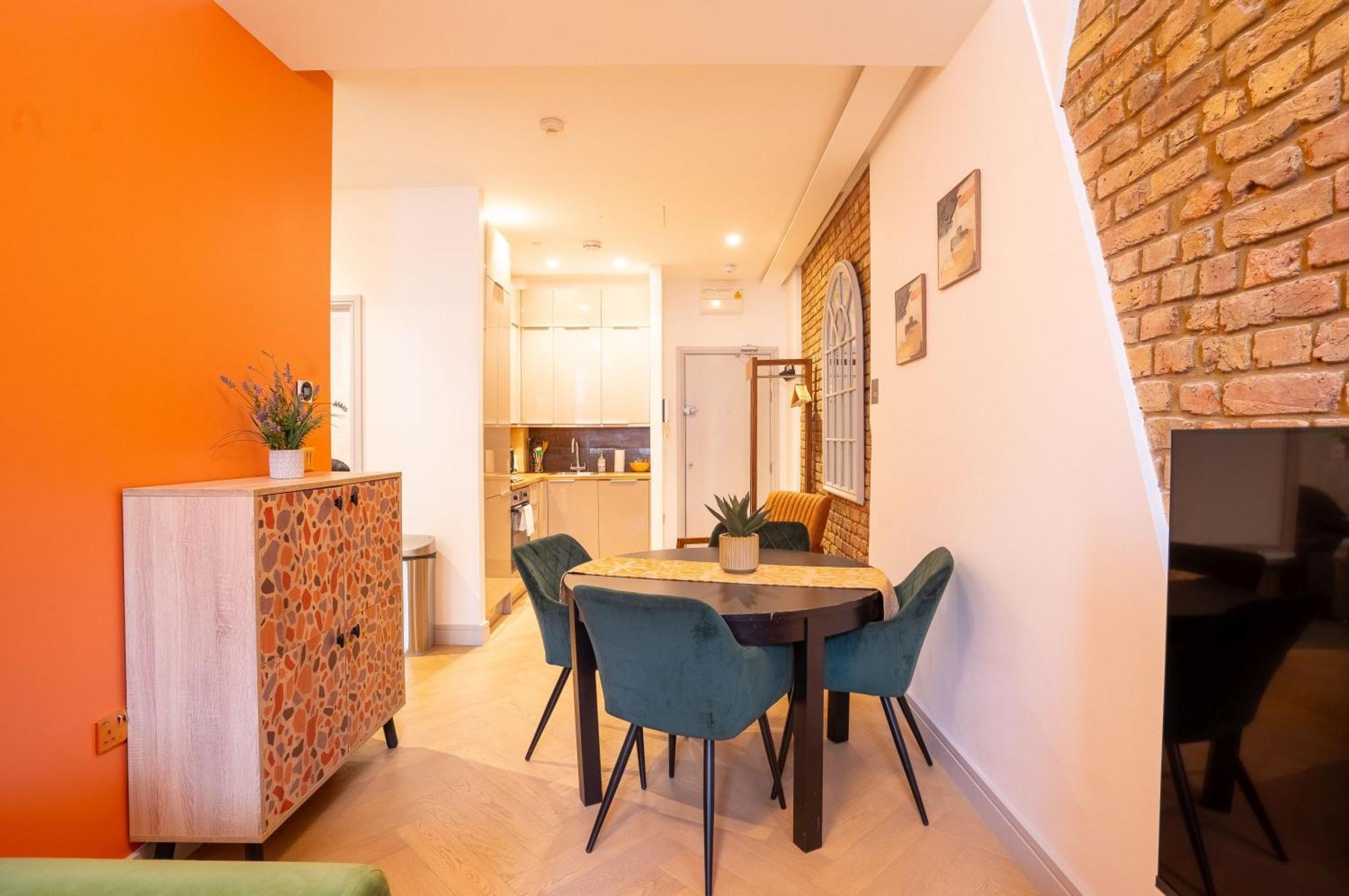 Stylish Modern By Livestay Short Lets & Serviced Nw6 Appartamento