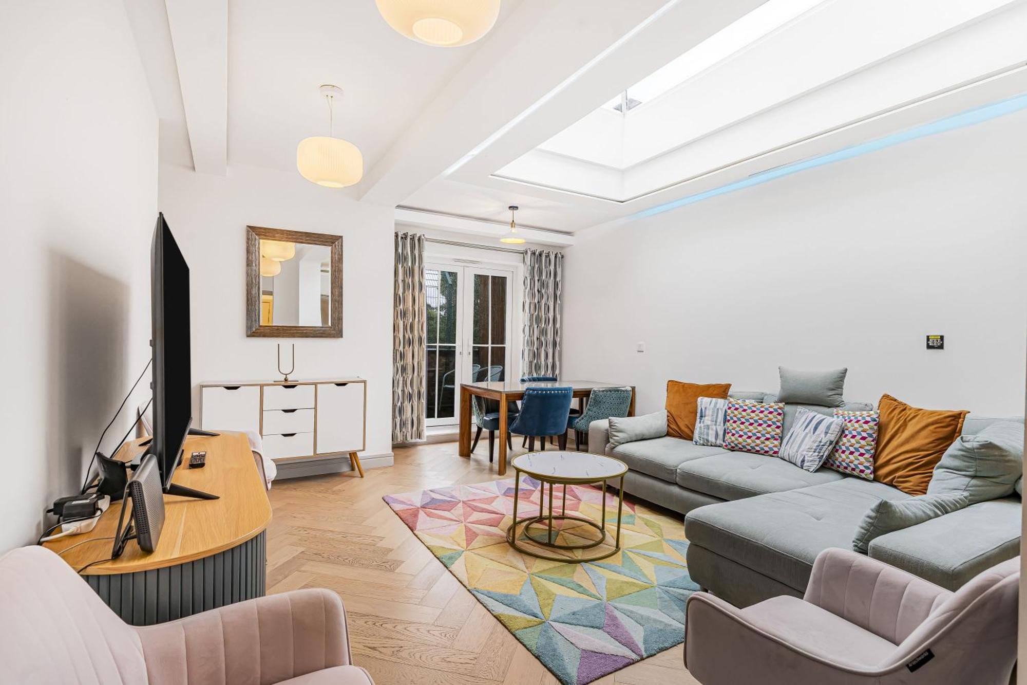 Stylish Modern By Livestay Short Lets & Serviced Nw6 Londra