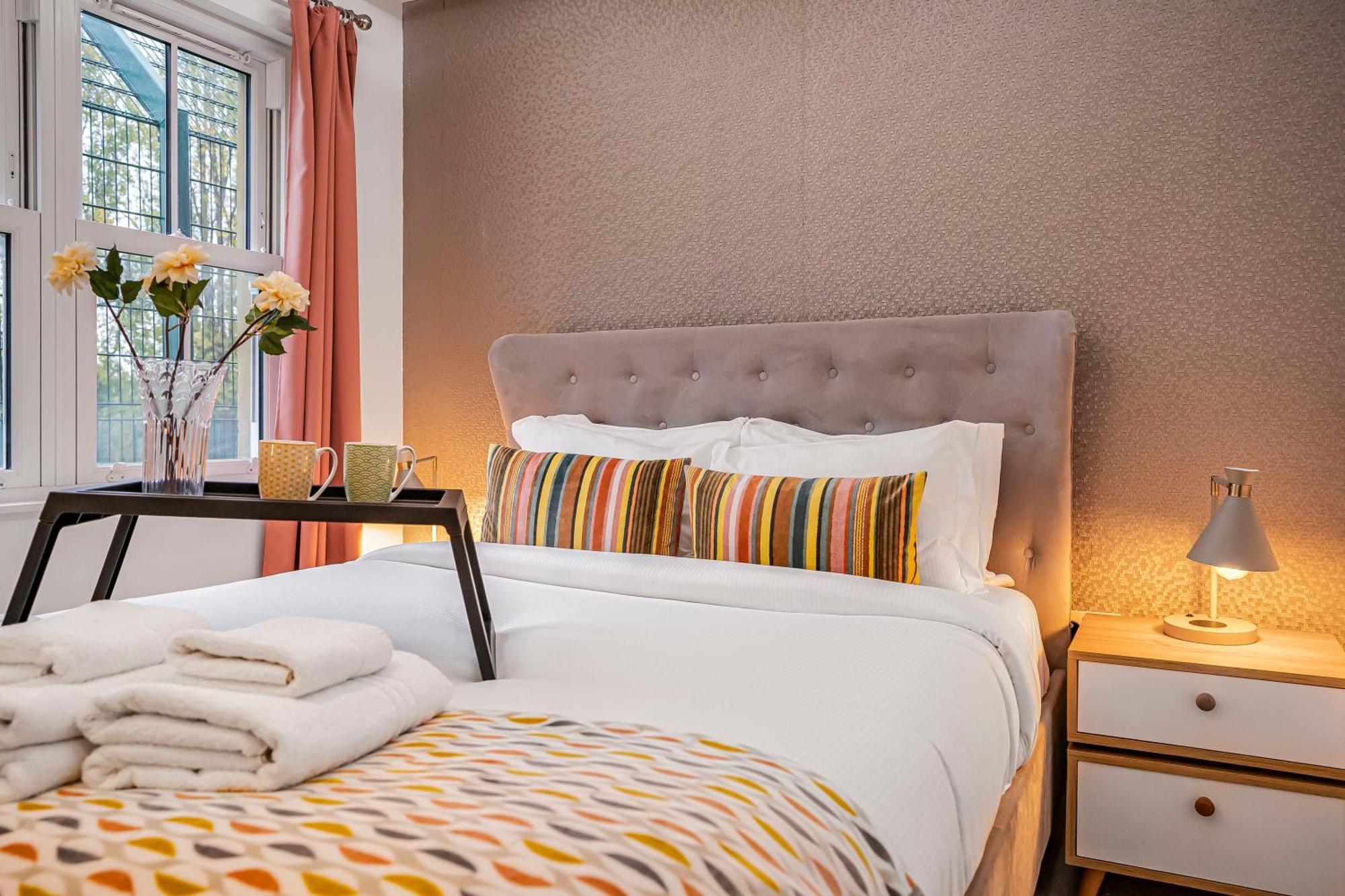Stylish Modern By Livestay Short Lets & Serviced Nw6 * Londra