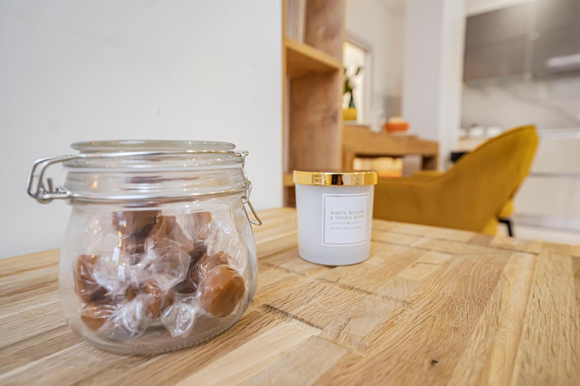 Stylish Modern By Livestay Short Lets & Serviced Nw6 Appartamento *
