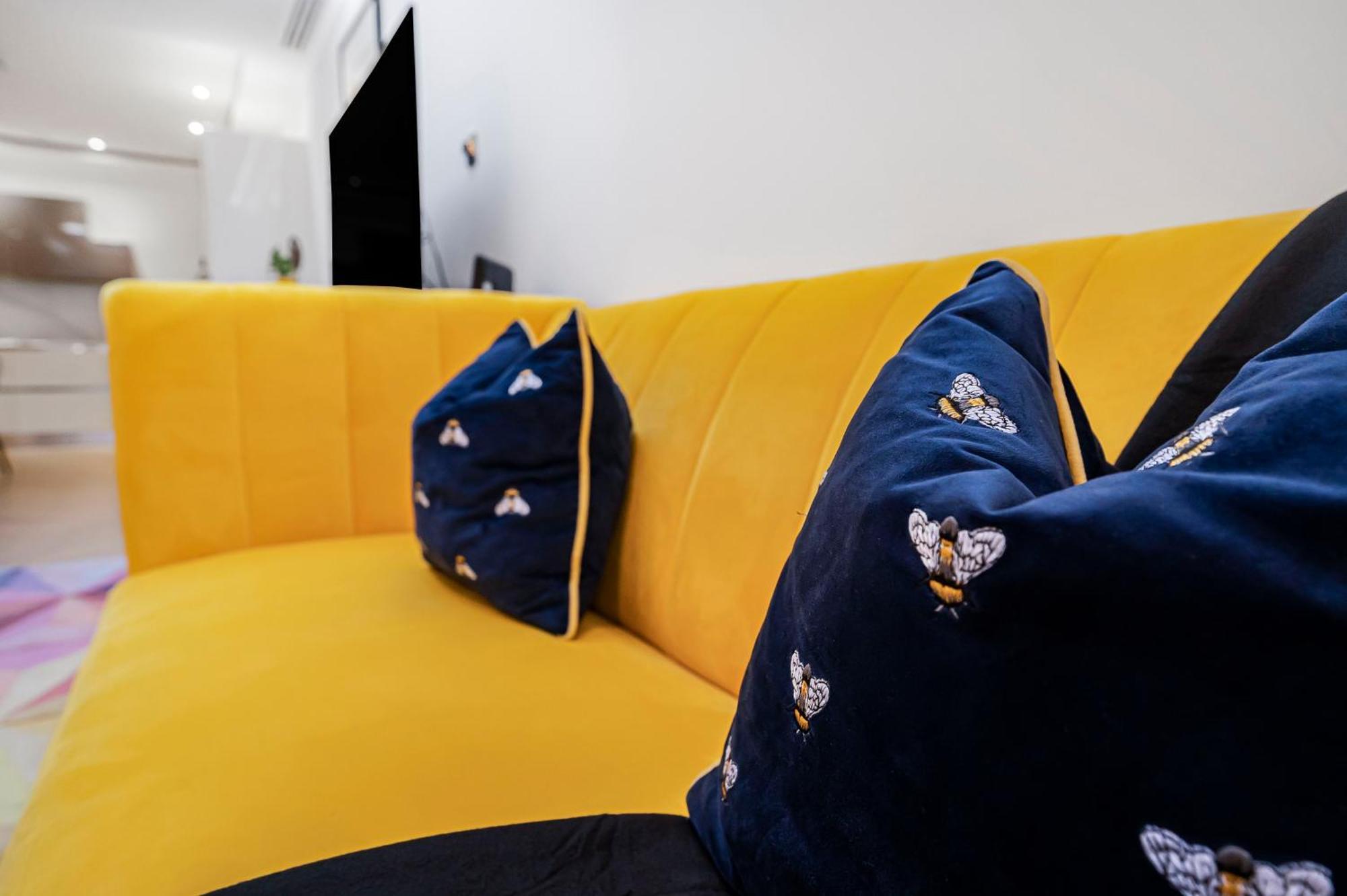 Stylish Modern By Livestay Short Lets & Serviced Nw6 Appartamento Londra