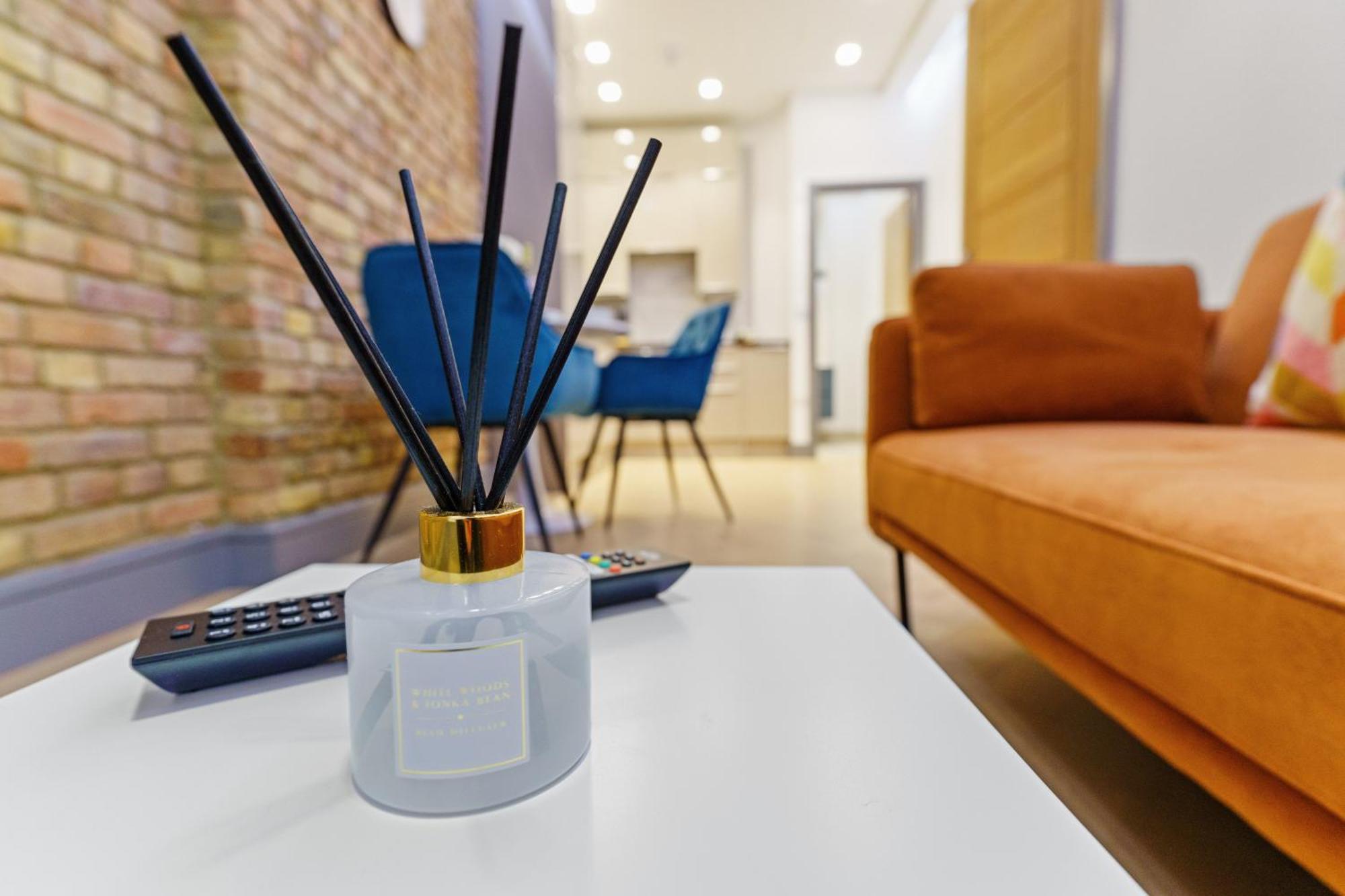Appartamento Stylish Modern By Livestay Short Lets & Serviced Nw6 Londra
